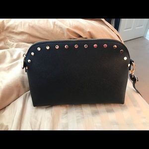 Black crossbody purse